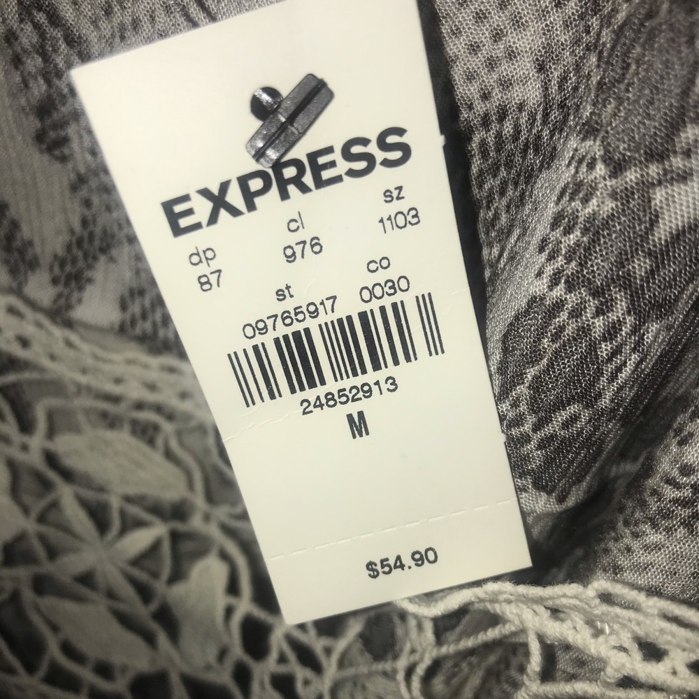 Express NWT Woman’s Size Medium Animal Print Cami - Picture 11 of 16